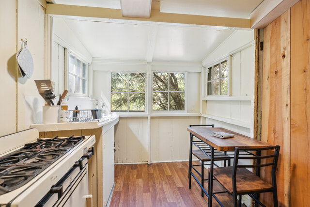 Image 3 for Cabin 12