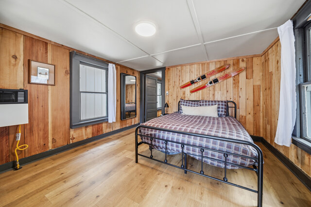 Image 1 for Cabin 12