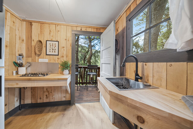Image 4 for Cabin 08