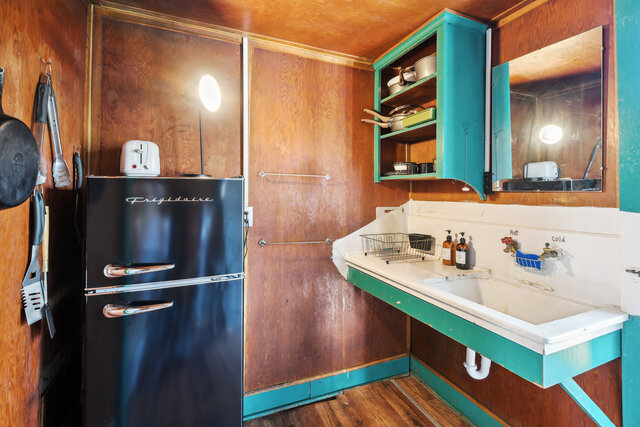 Image 4 for Cabin 17