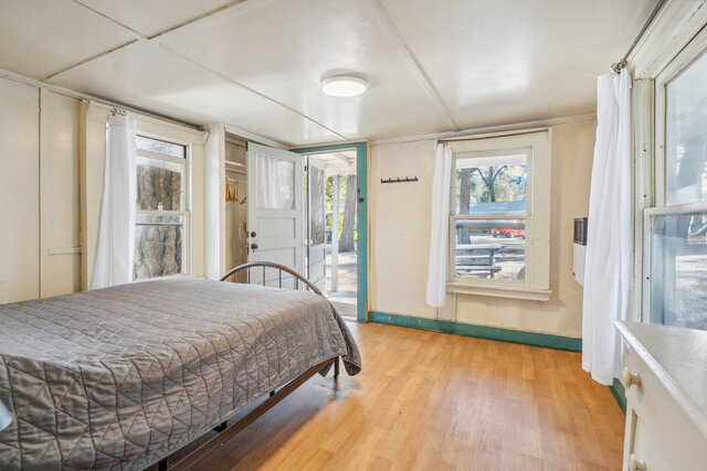 Image 6 for Cabin 12