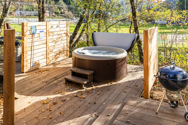 Image 11 for Modern Cabin (Rosewood) with Private Hot Tub