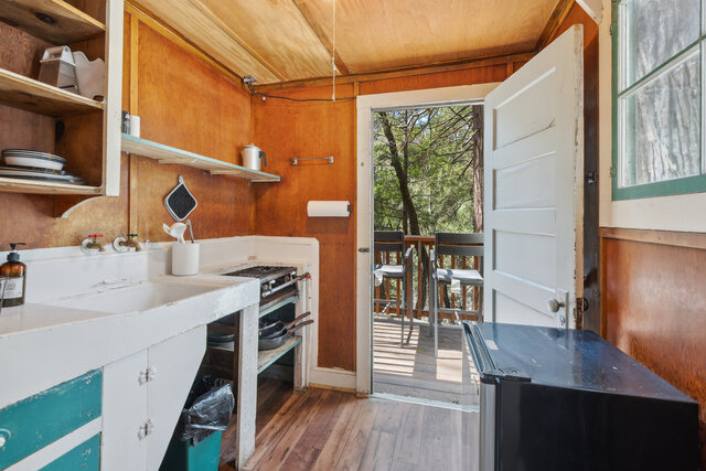 Image 8 for Cabin 09