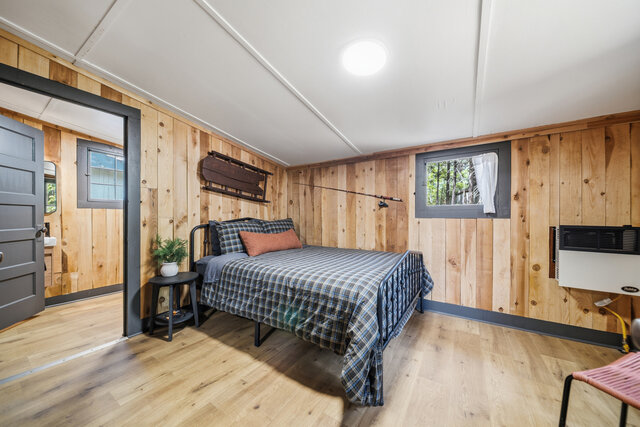 Image 3 for Cabin 02