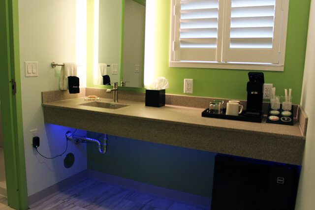 Image 2 for King Room