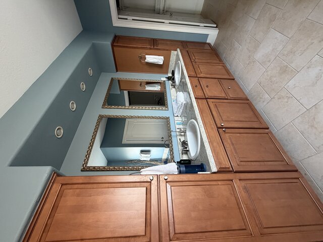 Image 9 for Ocean Front Suite