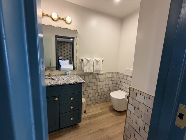 Image 7 for Upper Beachfront balcony - Suite 5