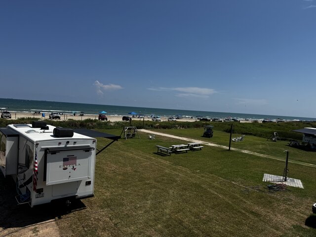 Image 4 for RV Overflow Duneside VIP