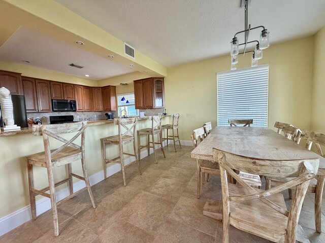 Image 3 for 2/2 Beach House