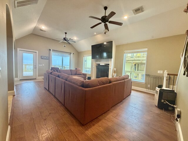 Image 1 for 4/4 Beach House