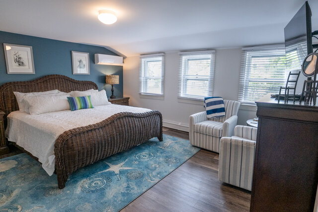 Image 4 for Beach Grass Room