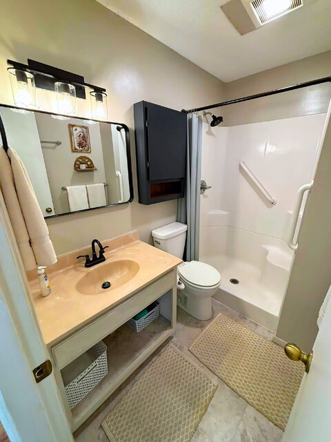 Image 23 for 2406) Bert's Nest