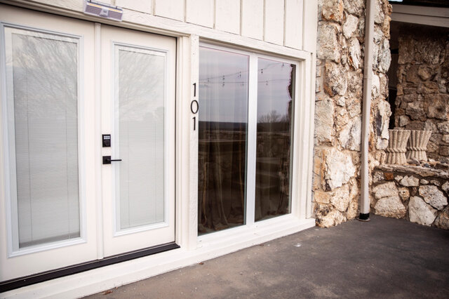 Image 7 for 101) Cooper's Pointe Suite 101