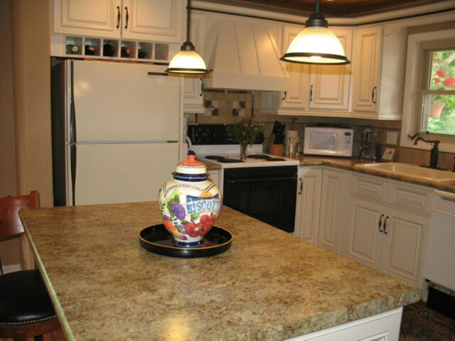 Image 5 for 1417) Executive Townhouse "Page Manor"