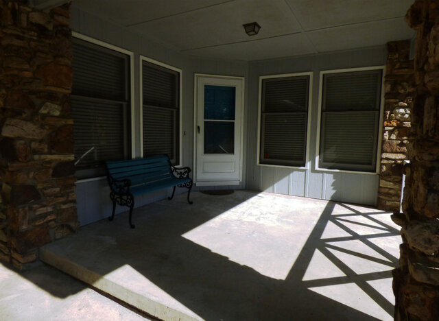 Image 2 for 6084) Peace on Powhatan