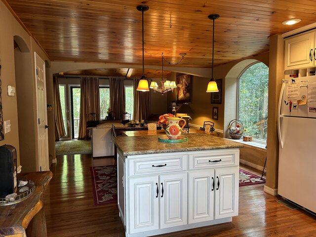 Image 1 for 1417) Executive Townhouse "Page Manor"