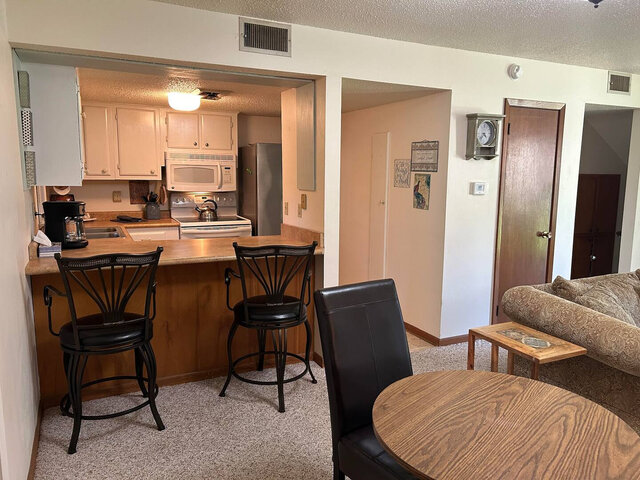 Image 2 for 2433) The Dancing Fox