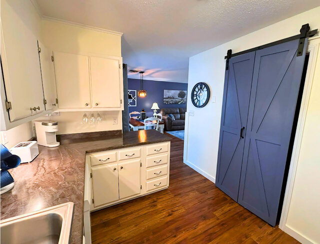 Image 9 for 2403) Cherokee Retreat