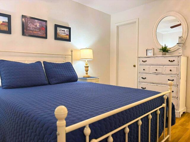 Image 25 for 2406) Bert's Nest