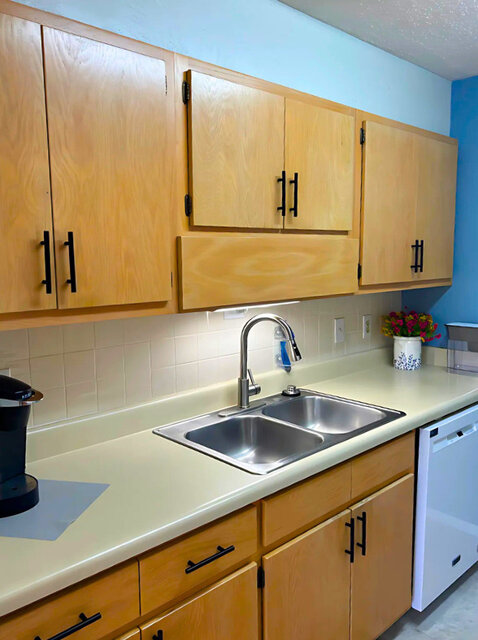 Image 16 for 2406) Bert's Nest