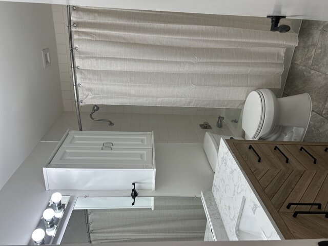 Image 21 for 6012) Crown Jewel