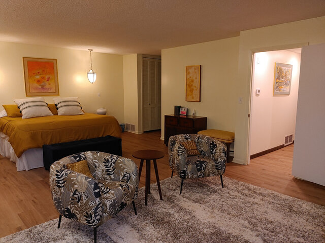 Image 23 for 6011) McCabe House