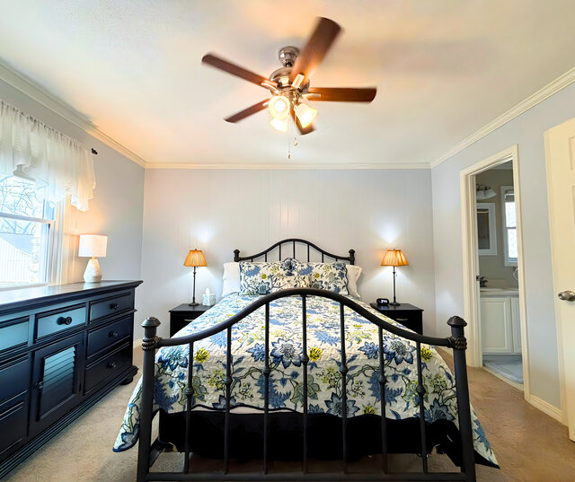 Image 8 for 6021) The 21 Club