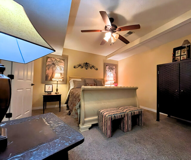 Image 9 for 1417) Executive Townhouse "Page Manor"