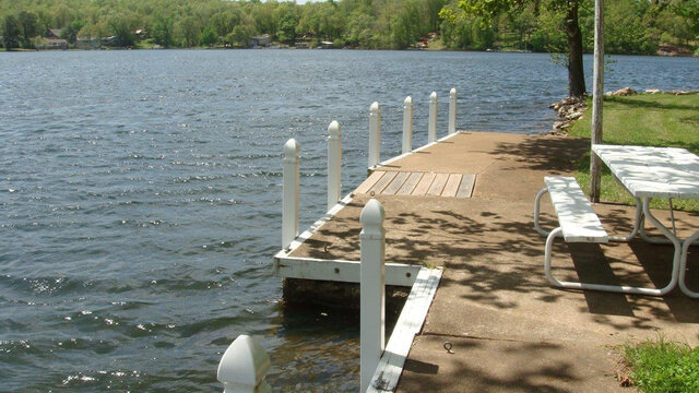 Image 7 for 6123) "Green Gables"