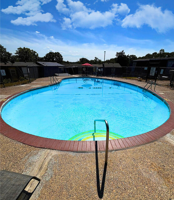 Image 2 for 2406) Bert's Nest