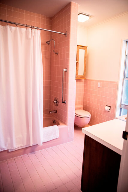 Image 7 for 200) Cooper's Pointe Guest House