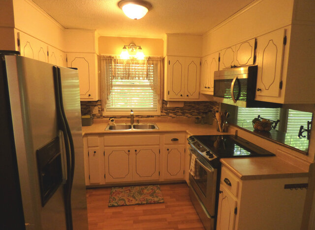 Image 4 for 6084) Peace on Powhatan