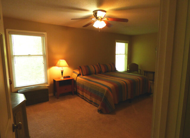 Image 12 for 6084) Peace on Powhatan