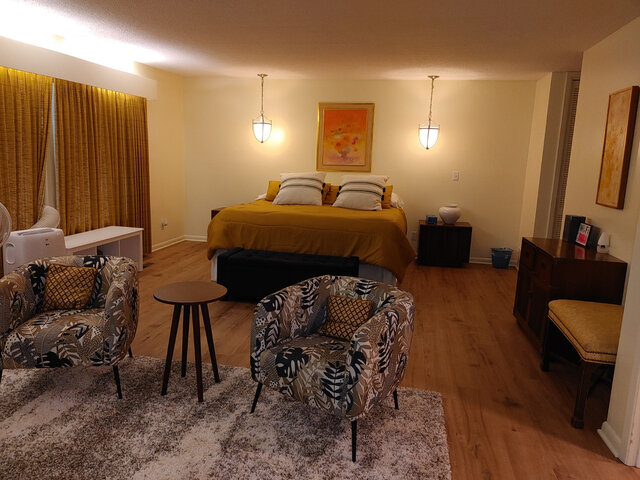 Image 22 for 6011) McCabe House