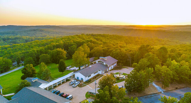 Image 9 for 103) Cooper's Pointe Suite 103