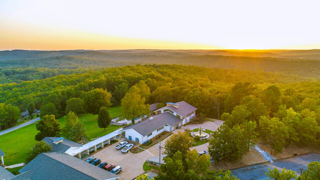 Image 21 for 200) Cooper's Pointe Guest House