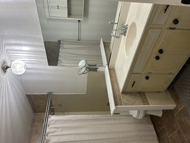 Image 20 for 6012) Crown Jewel