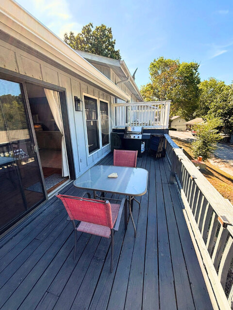 Image 18 for 2406) Bert's Nest