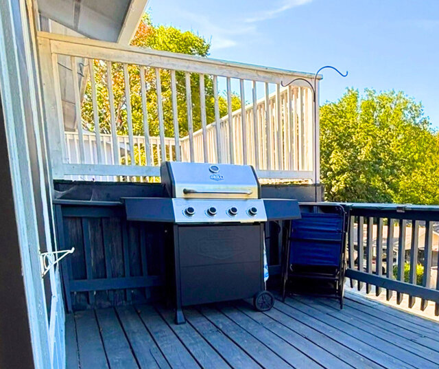 Image 20 for 2406) Bert's Nest