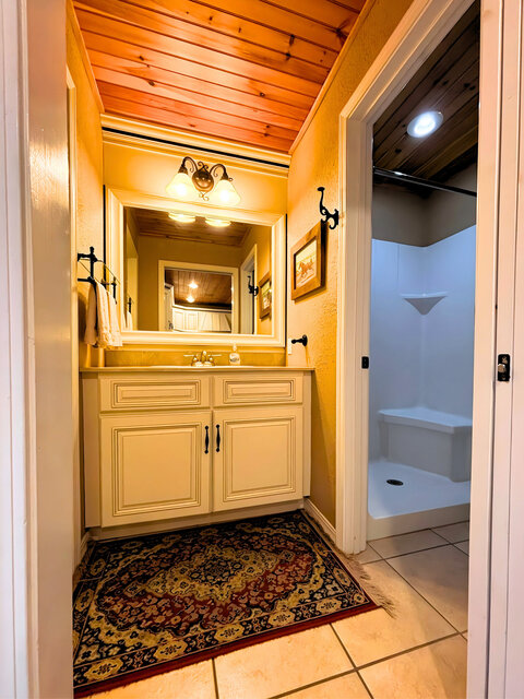 Image 6 for 1417) Executive Townhouse "Page Manor"