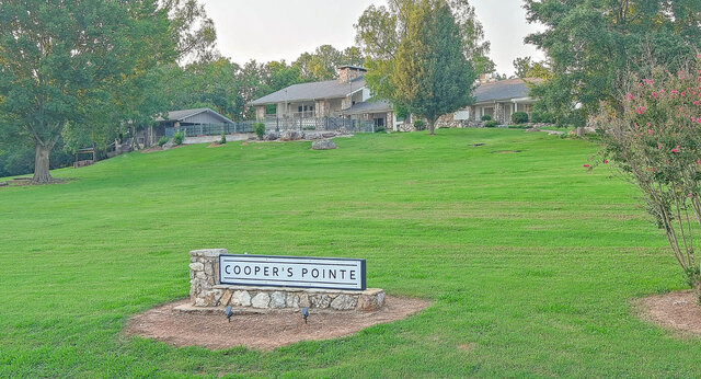 Image 10 for 105) Cooper's Pointe Suite 105