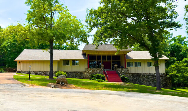 Image 8 for 6011) McCabe House