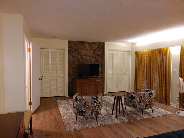 Image 24 for 6011) McCabe House