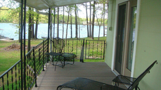 Image 2 for 6123) "Green Gables"