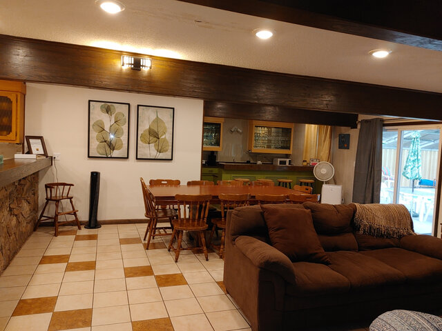 Image 11 for 6011) McCabe House