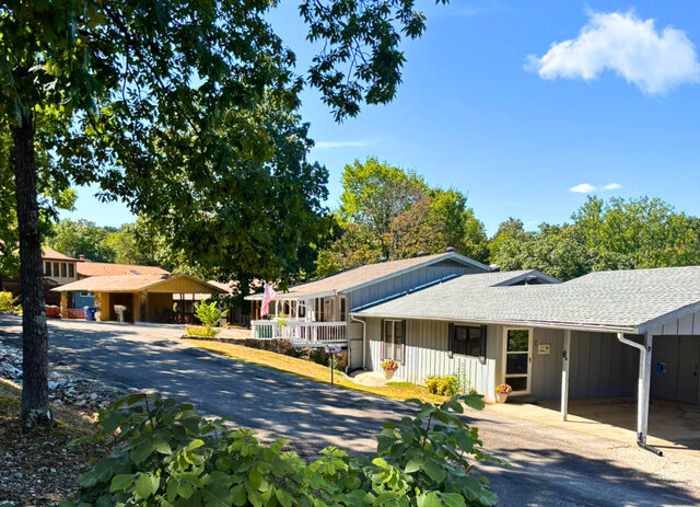 Image 4 for 2406) Bert's Nest