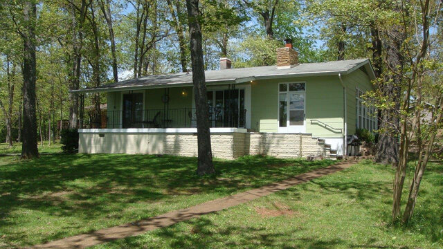 Image 6 for 6123) "Green Gables"