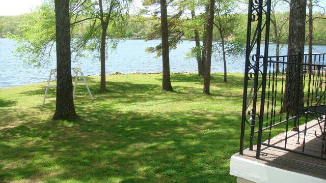 Image 5 for 6123) "Green Gables"