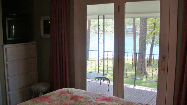 Image 24 for 6123) "Green Gables"