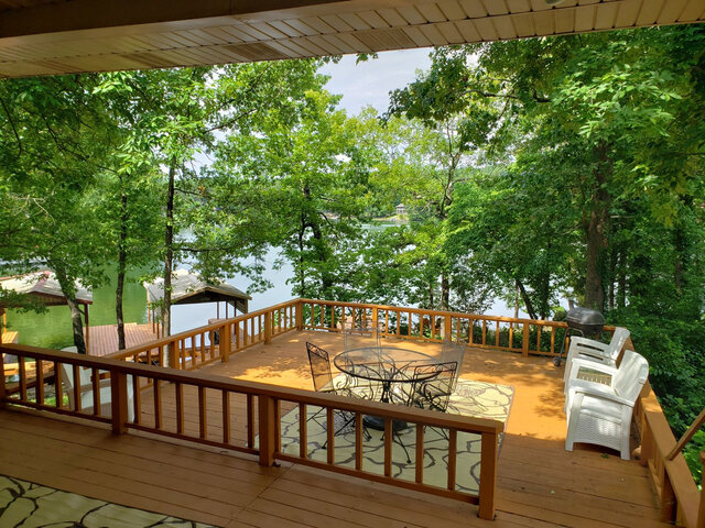 Image 16 for 6107) "Dock's Holiday" on Lake Thunderbird